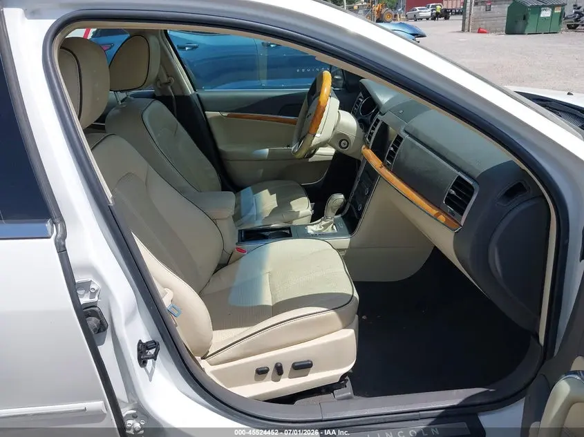 2010 LINCOLN MKZ  