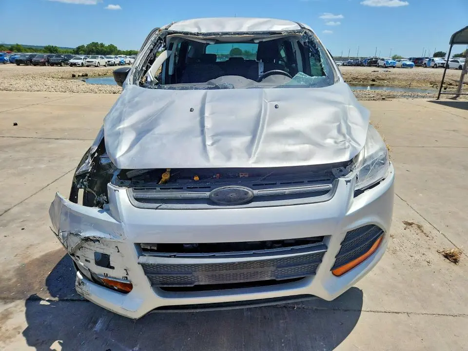 2016 FORD ESCAPE S  