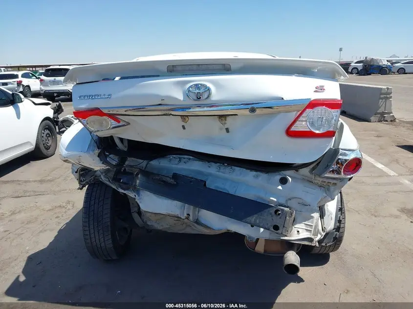 2013 TOYOTA COROLLA S