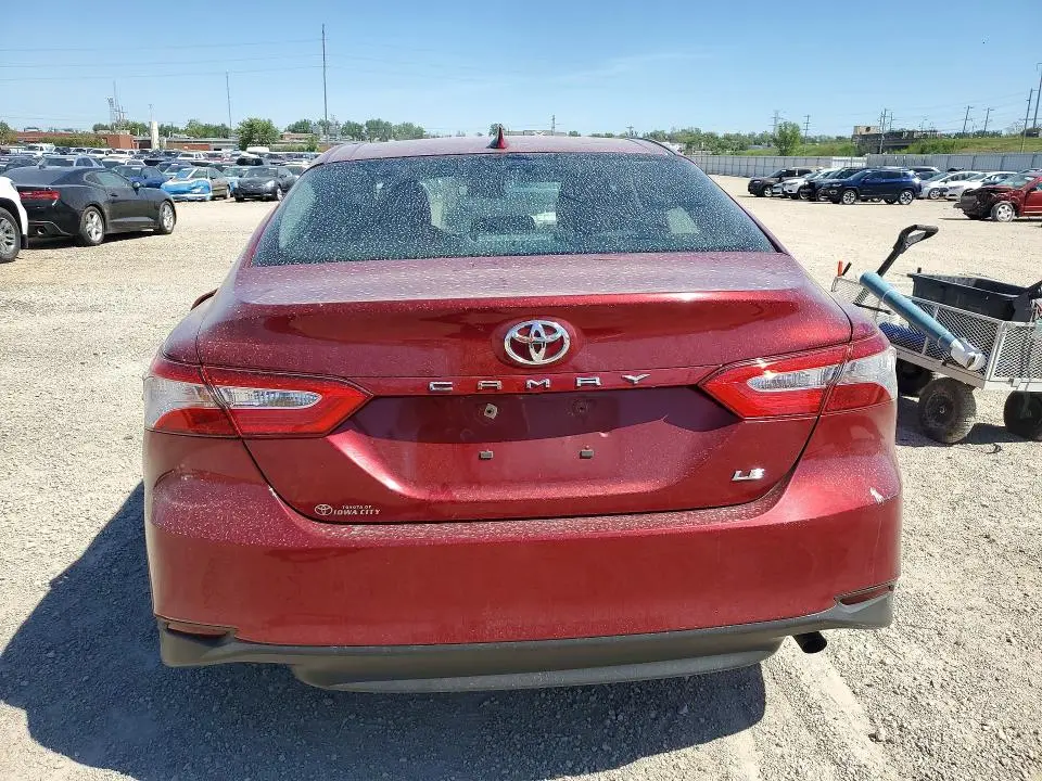 2019 TOYOTA CAMRY LE  