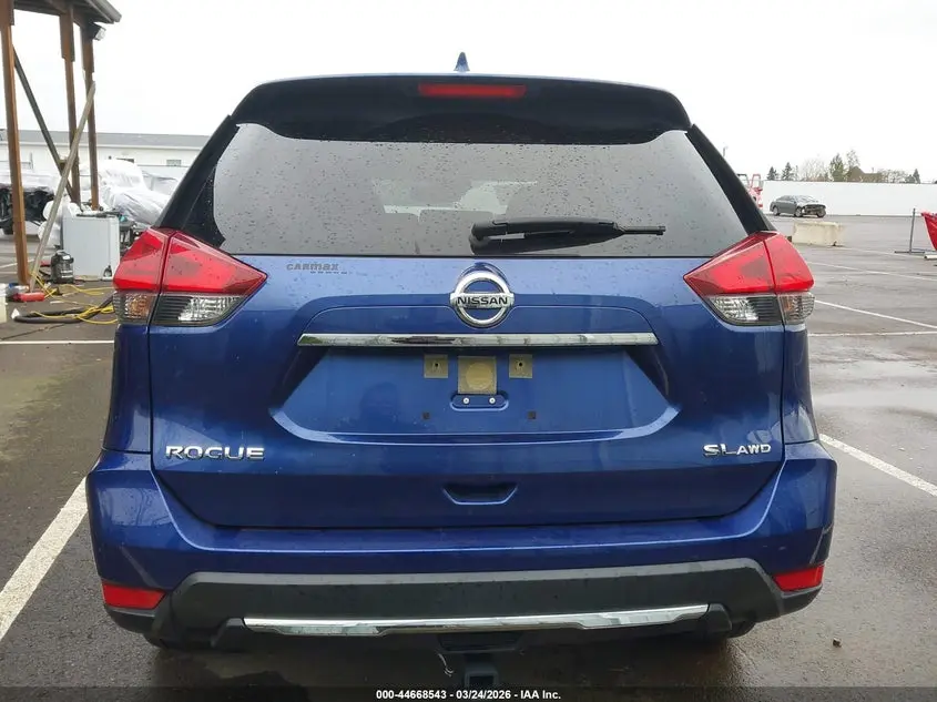 2017 NISSAN ROGUE SL