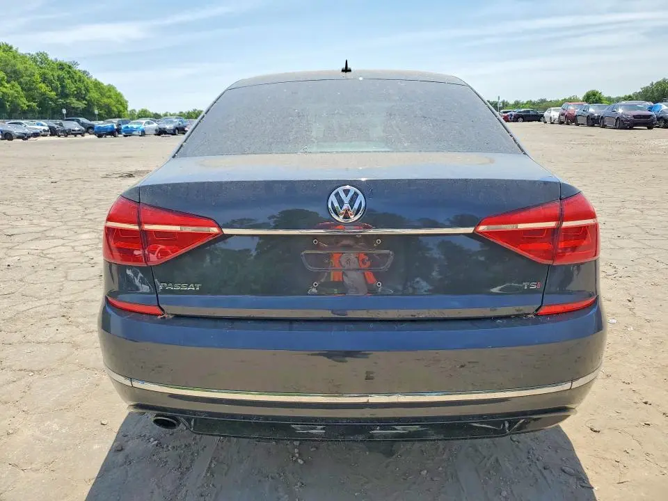 2016 VOLKSWAGEN PASSAT S  