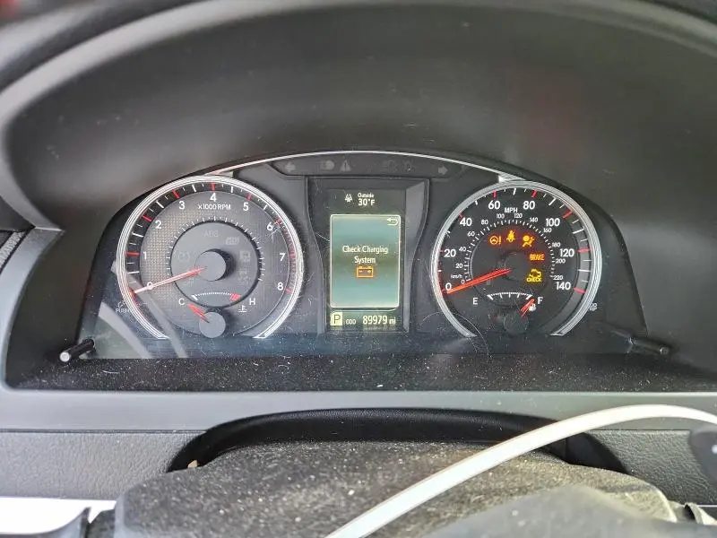 2015 TOYOTA CAMRY LE  