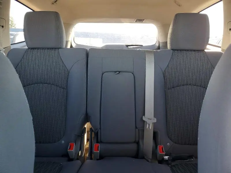 2014 CHEVROLET TRAVERSE LS  
