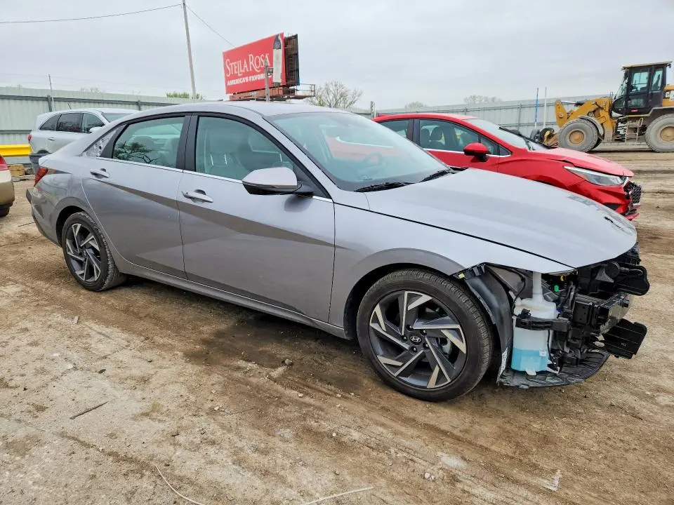 2026 HYUNDAI ELANTRA LIMITED  