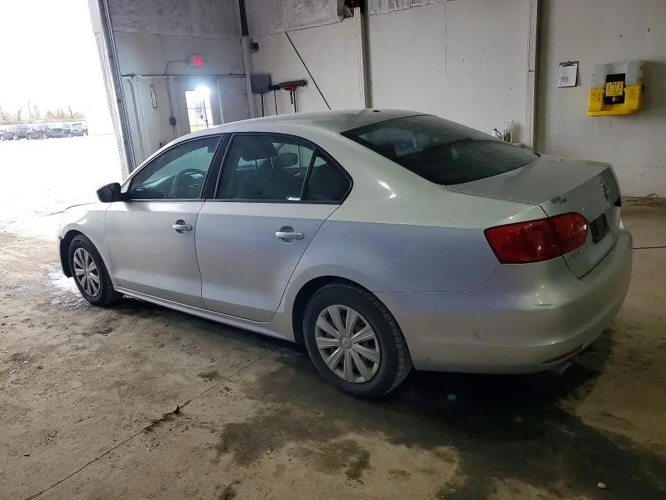 2013 VOLKSWAGEN JETTA BASE  