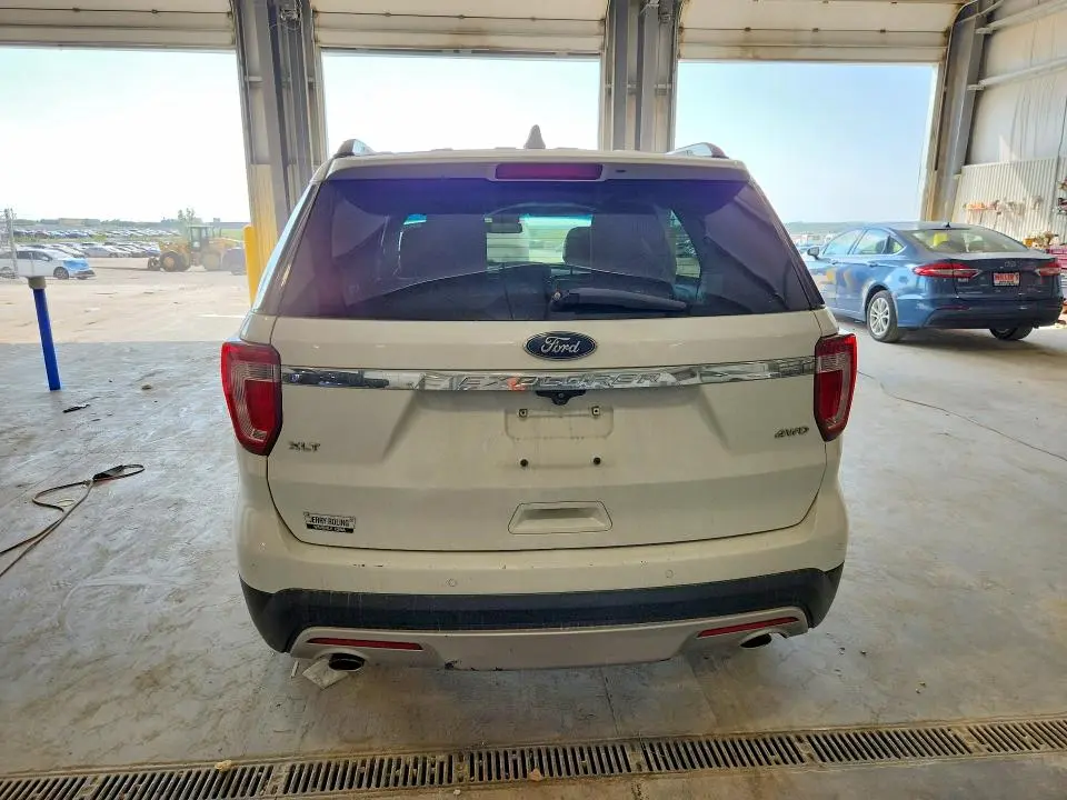 2017 FORD EXPLORER XLT  