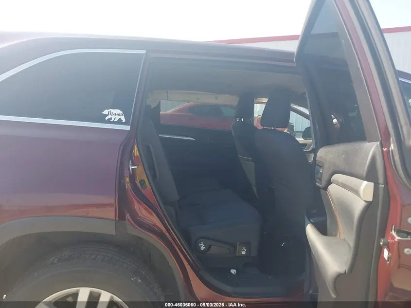 2015 TOYOTA HIGHLANDER LE V6