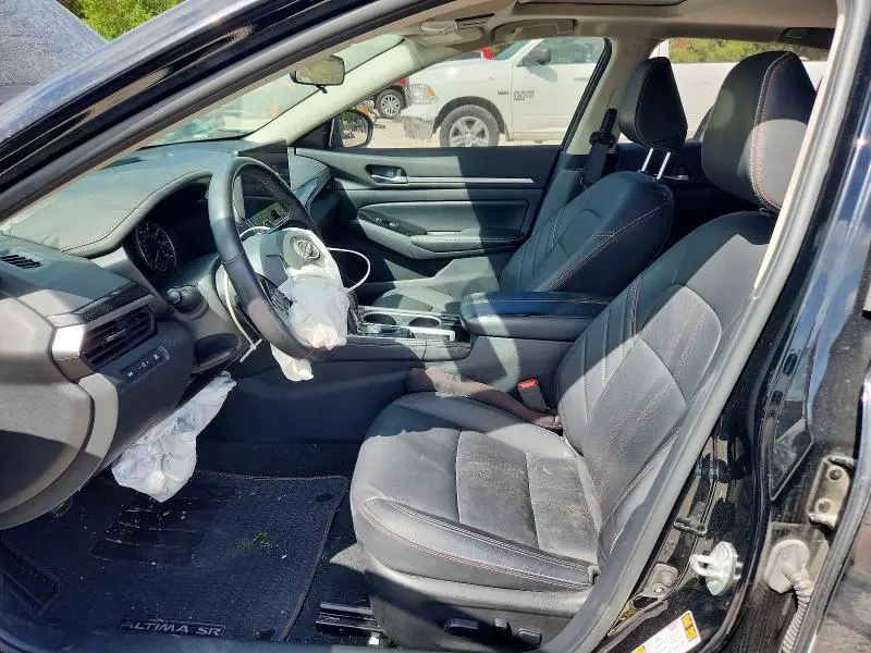2024 NISSAN ALTIMA SR  