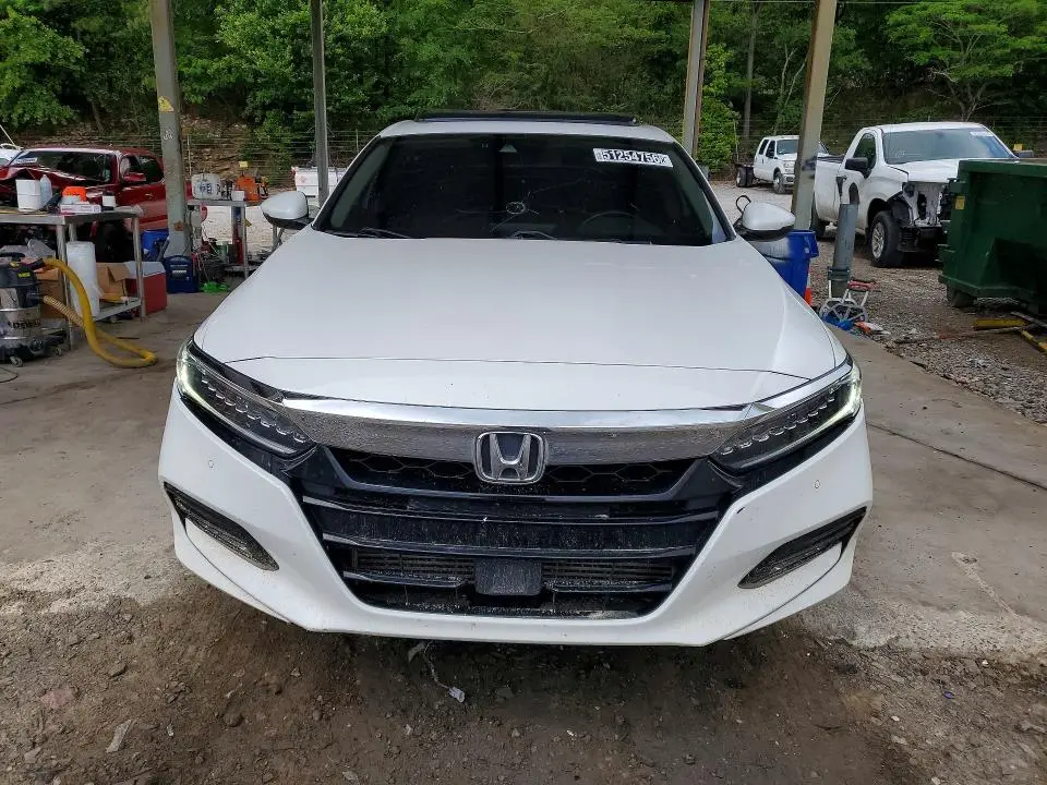 2018 HONDA ACCORD TOURING  