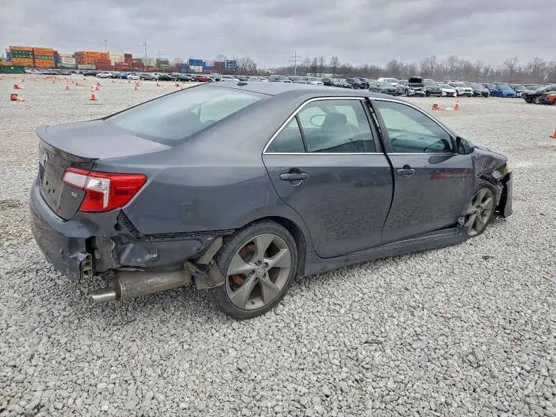 2012 TOYOTA CAMRY SE  