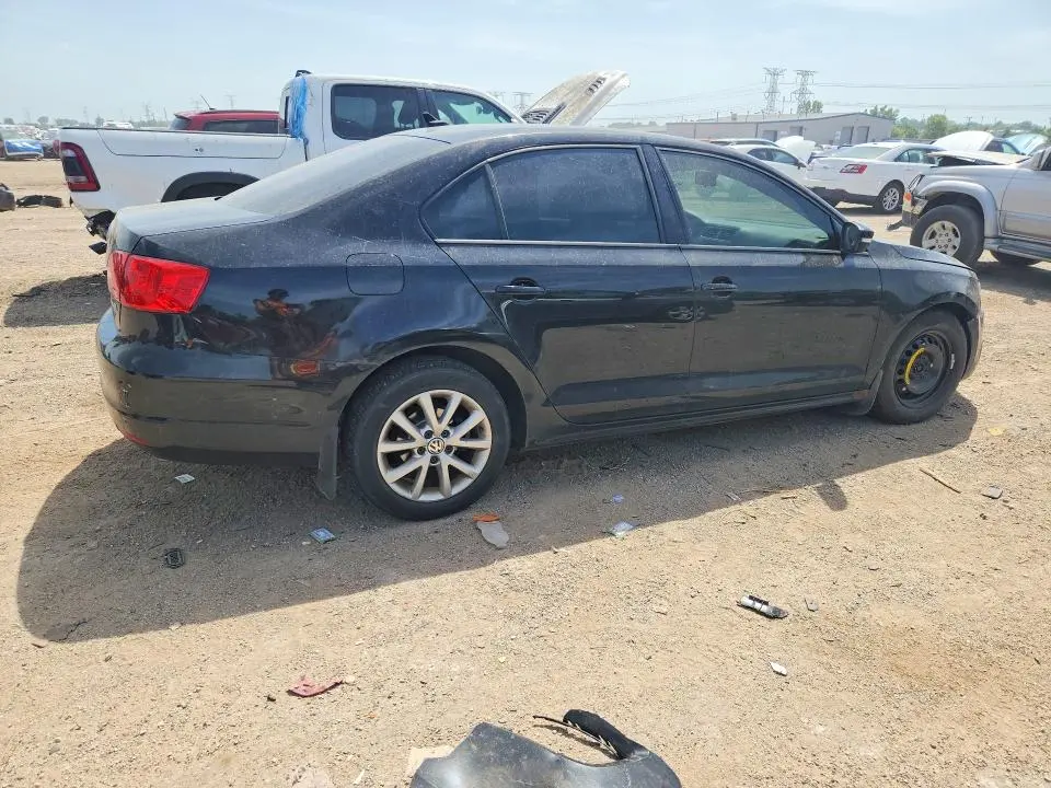 2012 VOLKSWAGEN JETTA SE  
