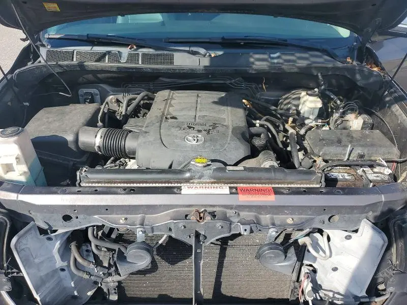 2011 TOYOTA TUNDRA CREWMAX SR5  