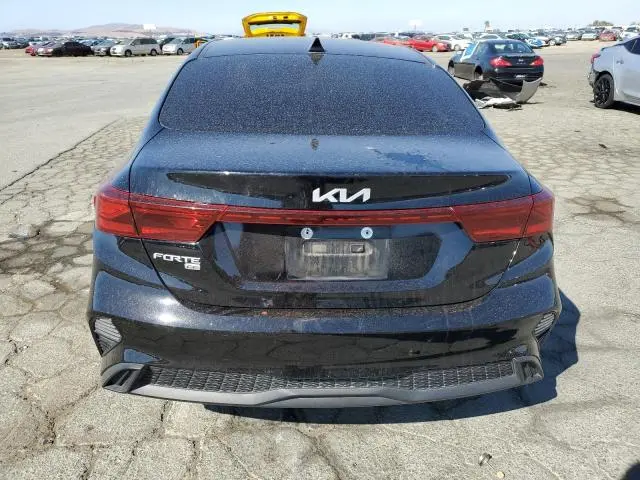 2023 KIA FORTE LX  