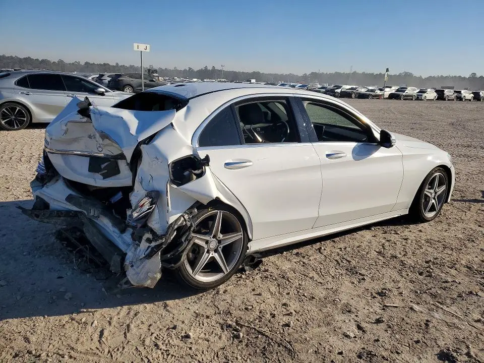 2016 MERCEDES-BENZ C 300  