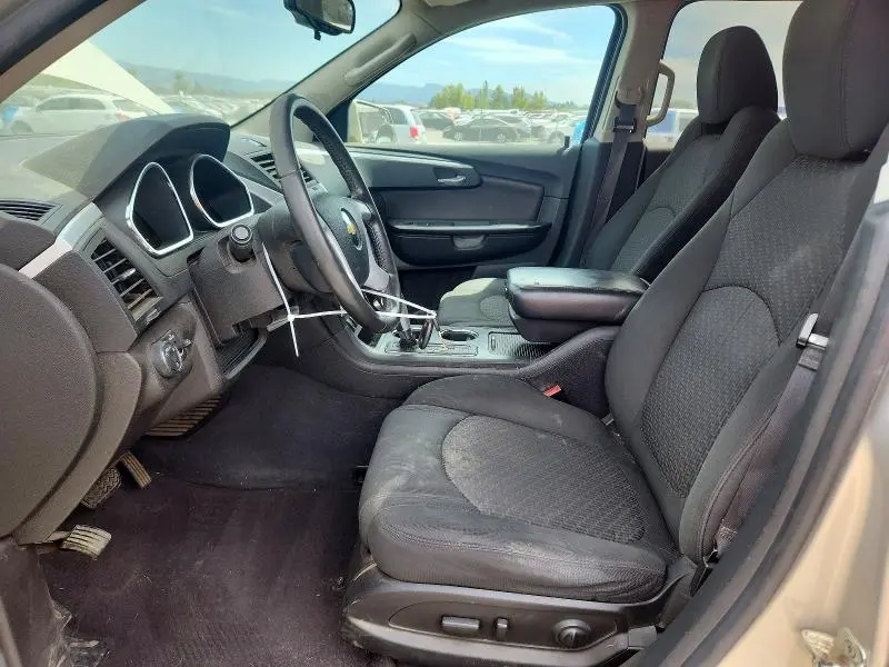 2011 CHEVROLET TRAVERSE LT  