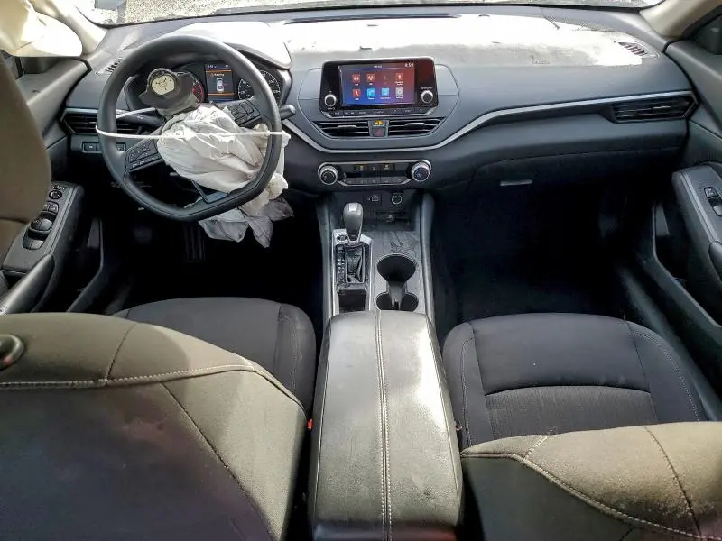 2024 NISSAN ALTIMA S  