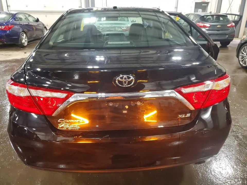 2017 TOYOTA CAMRY XLE  