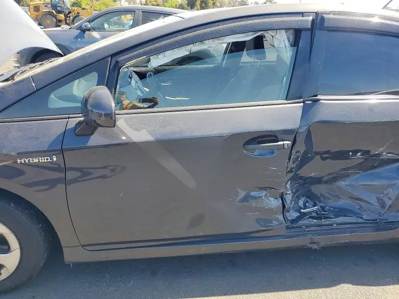 2015 TOYOTA PRIUS TWO  