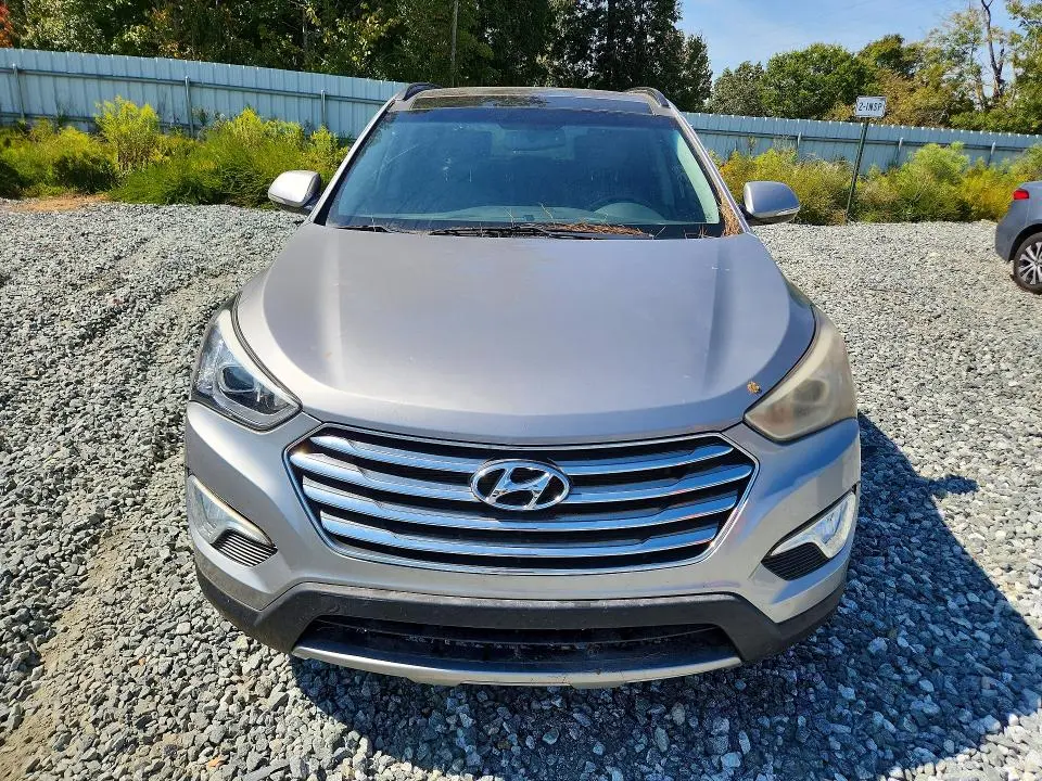 2016 HYUNDAI SANTA FE SE  