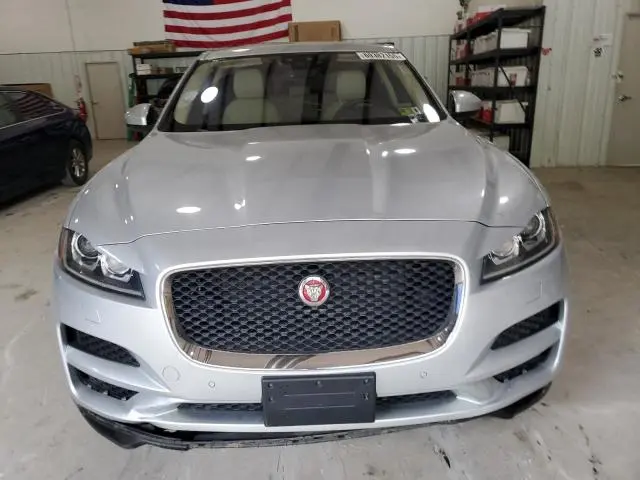 2019 JAGUAR F-PACE PRESTIGE  