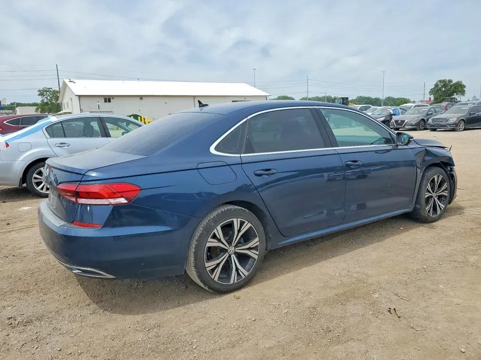 2022 VOLKSWAGEN PASSAT SE  