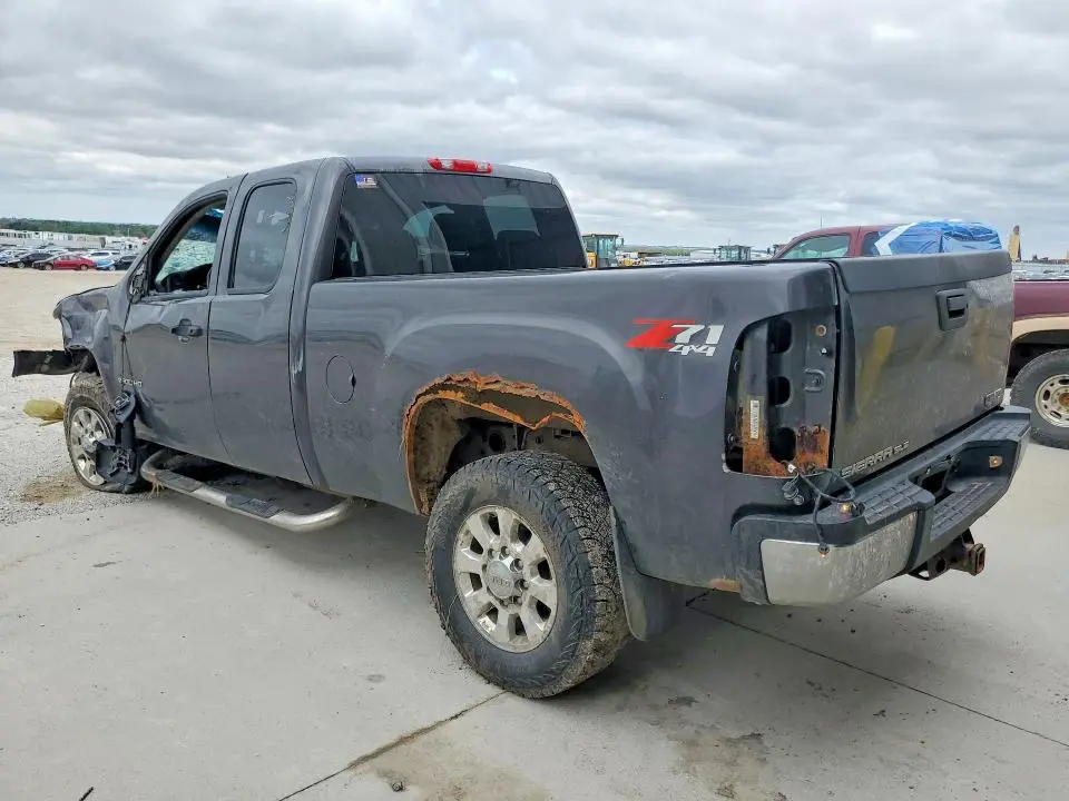 2011 GMC SIERRA K2500 SLE  