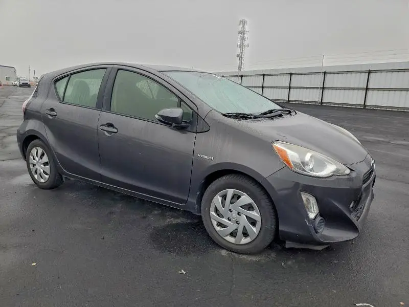 2015 TOYOTA PRIUS C TWO  