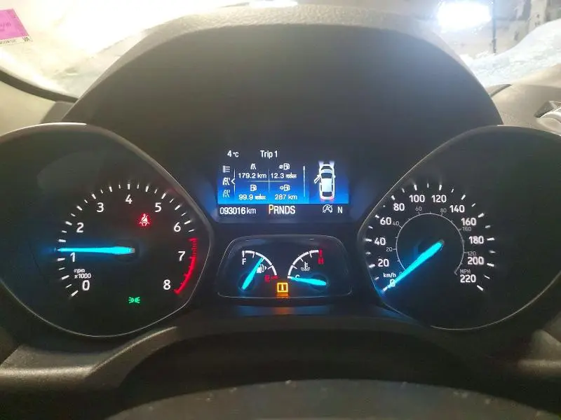 2017 FORD ESCAPE SE  