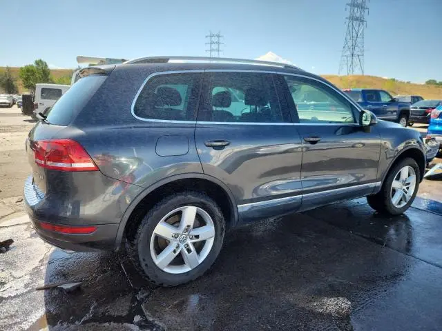 2011 VOLKSWAGEN TOUAREG V6 TDI  