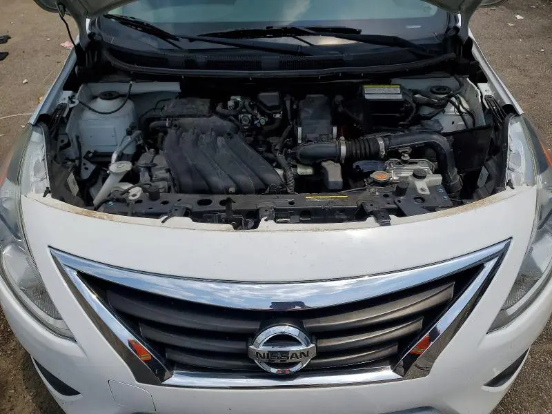 2019 NISSAN VERSA SV  