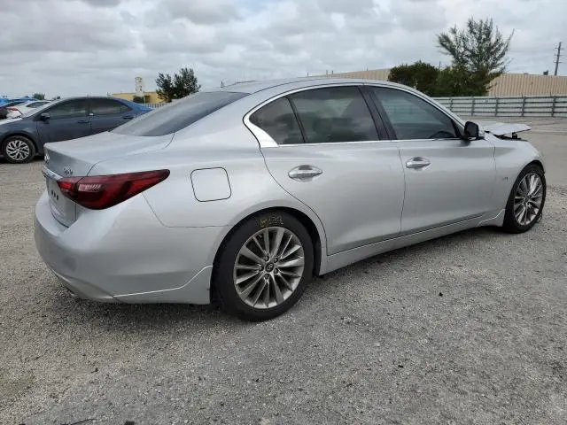 2019 INFINITI Q50 LUXE  