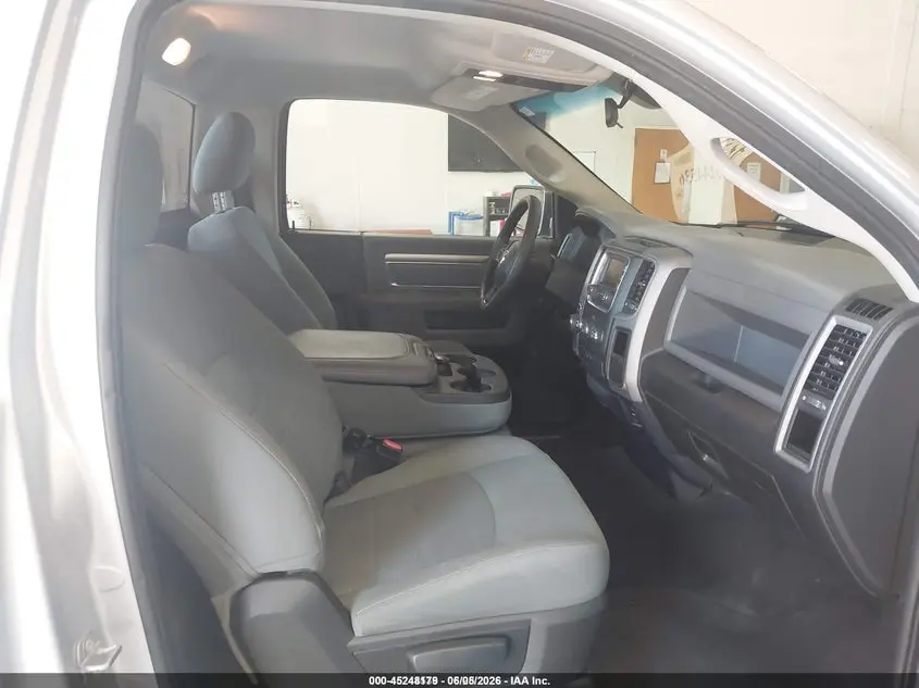 2017 RAM 1500 TRADESMAN  4X4 8' BOX