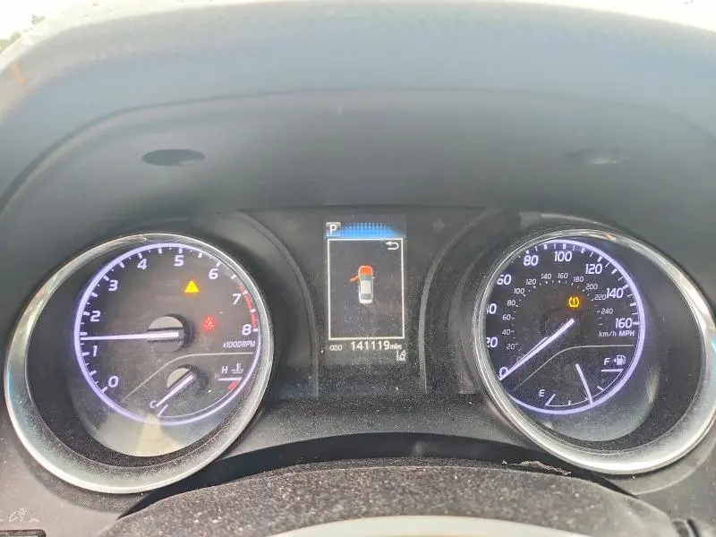2019 TOYOTA CAMRY SE  