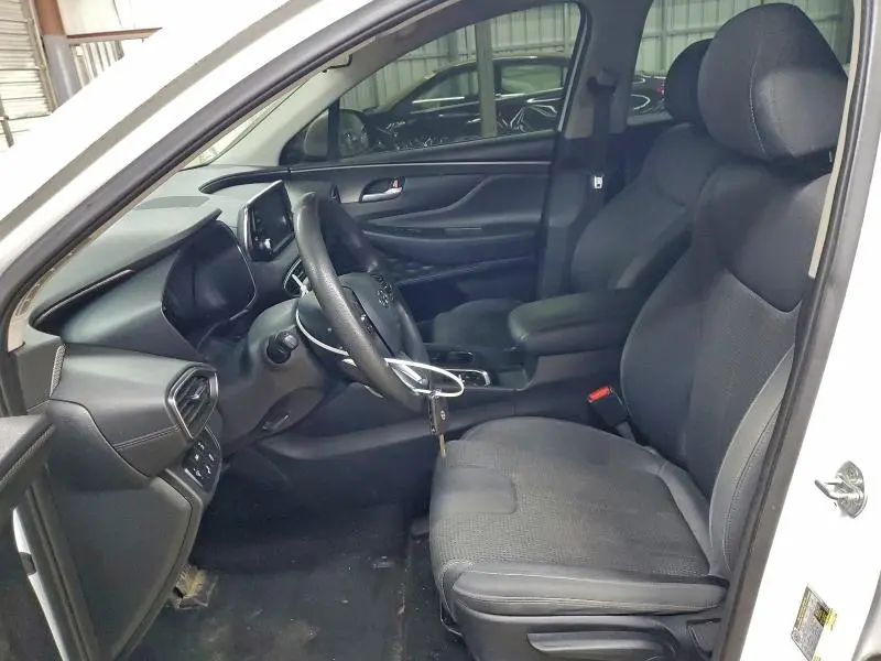 2019 HYUNDAI SANTA FE SE  