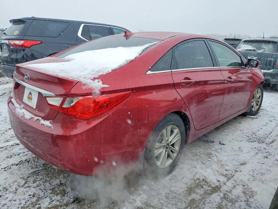 2012 HYUNDAI SONATA GLS  