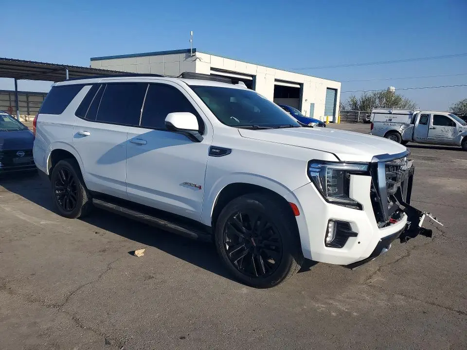 2021 GMC YUKON AT4  