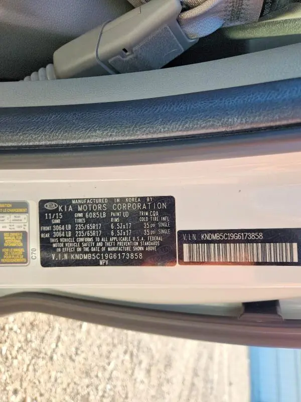 2016 KIA SEDONA LX  