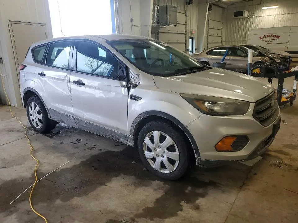 2018 FORD ESCAPE S  