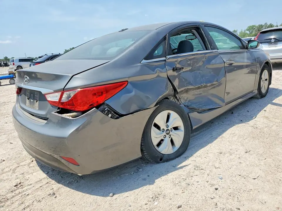 2014 HYUNDAI SONATA GLS  