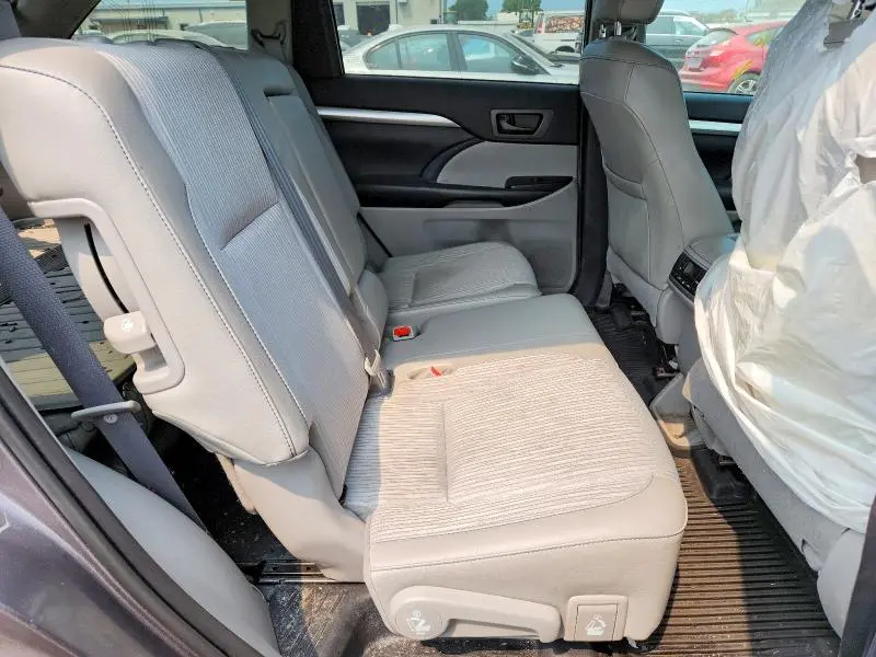 2019 TOYOTA HIGHLANDER LE PLUS  