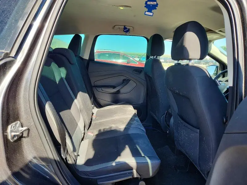 2016 FORD ESCAPE S  