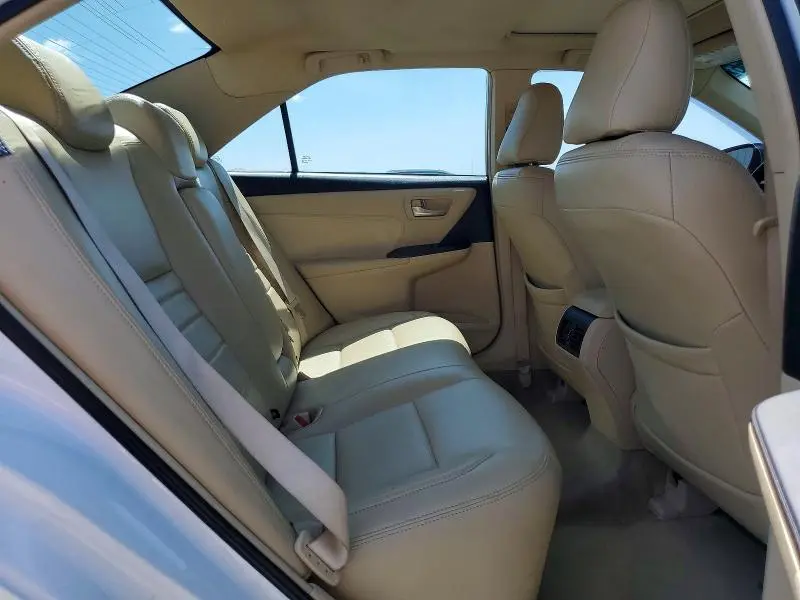 2015 TOYOTA CAMRY XLE  