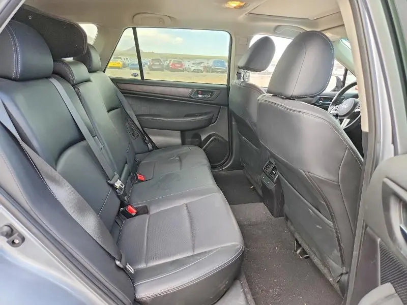 2016 SUBARU OUTBACK 3.6R LIMITED  