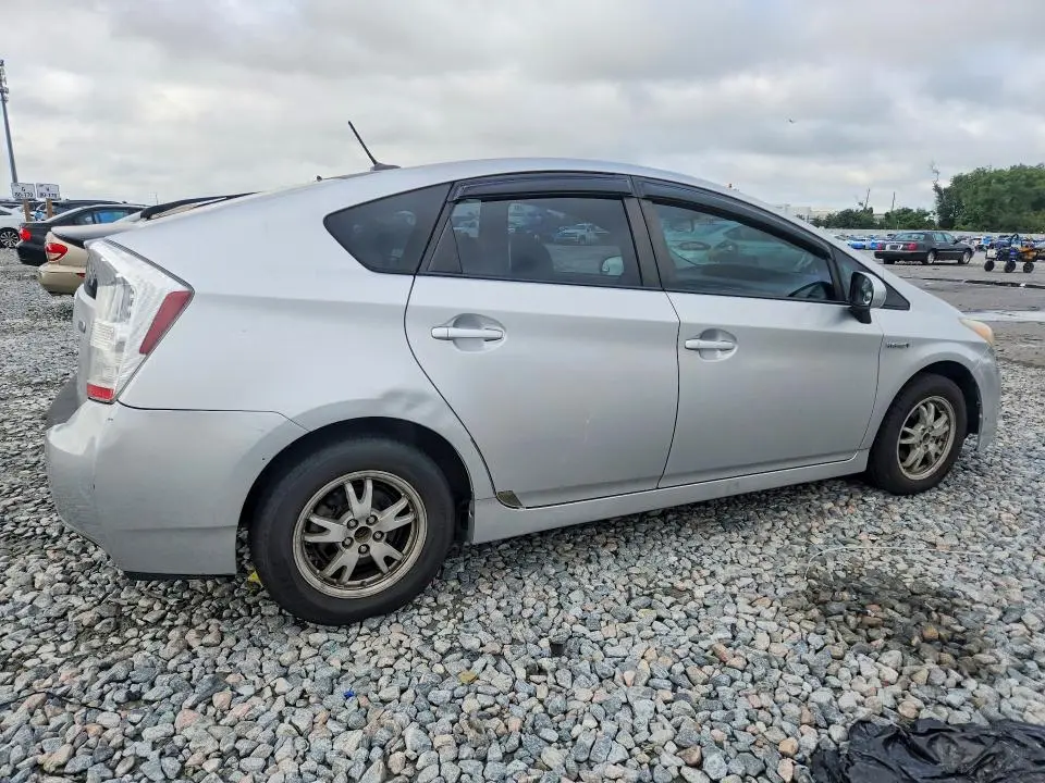 2011 TOYOTA PRIUS TWO  