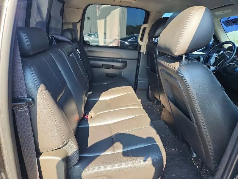 2011 CHEVROLET SILVERADO K1500 LT  
