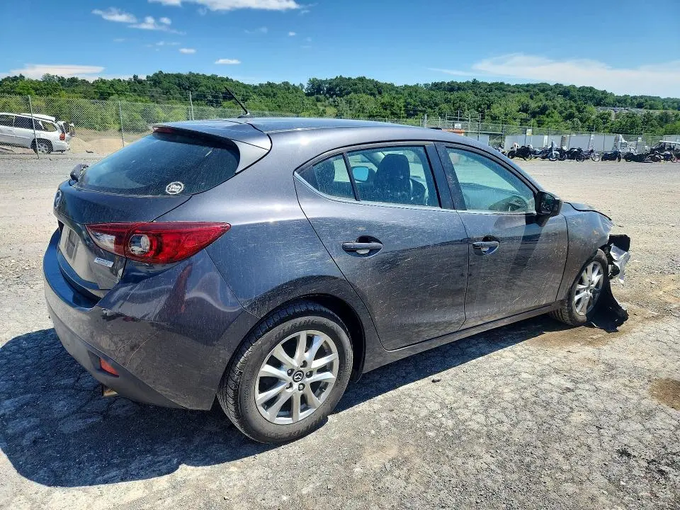 2016 MAZDA 3 TOURING  