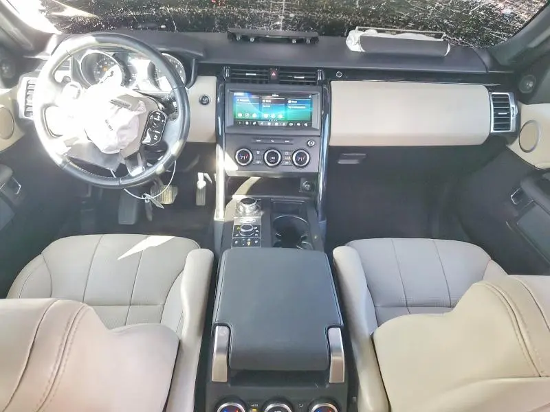 2019 LAND ROVER DISCOVERY SE  