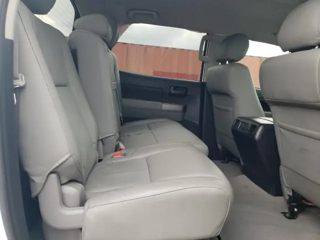 2011 TOYOTA TUNDRA CREWMAX SR5  
