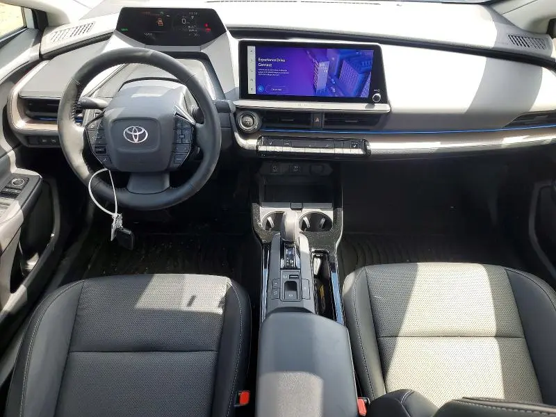 2024 TOYOTA PRIUS XLE  
